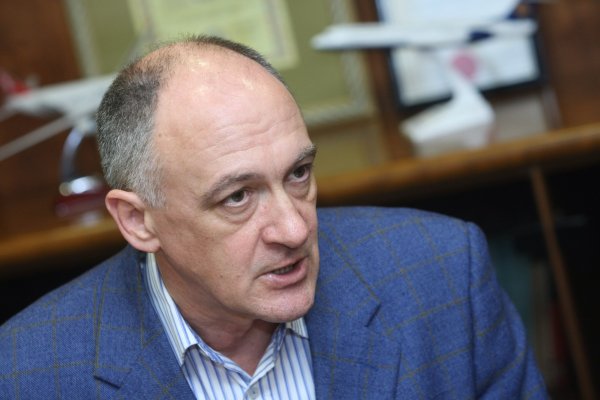 Tonči Peović
