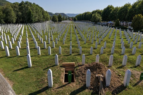 Pogled iz zraka na Srebrenicu