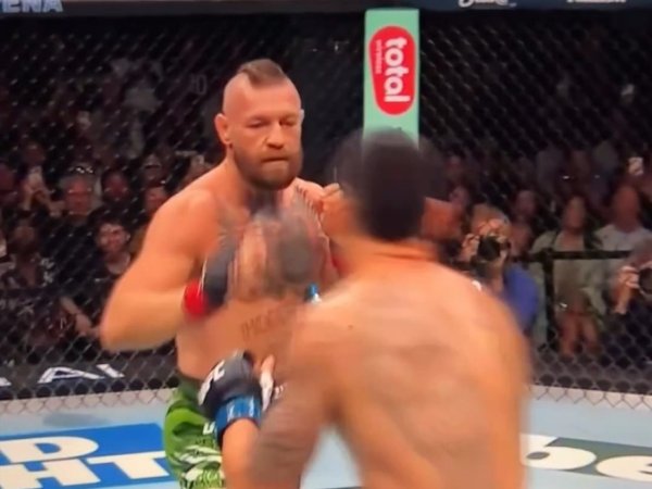Conor McGregor teško se miri s porazom: 'Ovo mogu opisati samo kao...'