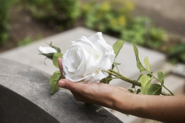 Deset godina od tragedije u Nici: Tisuću ljudi odalo počast žrtvama džihadističkog napada