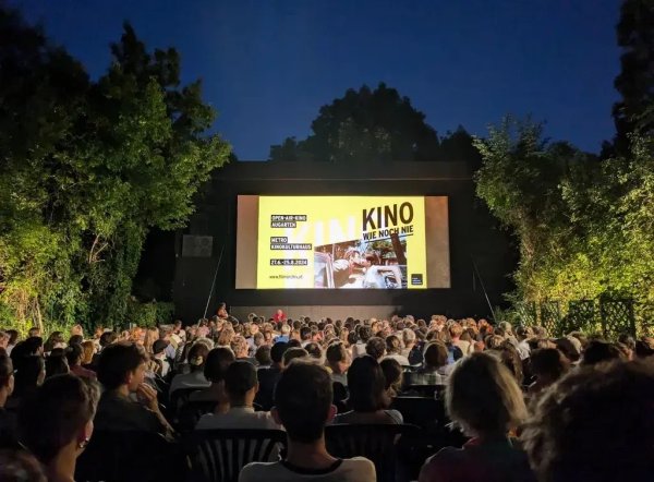 Kino na otvorenom u Beču