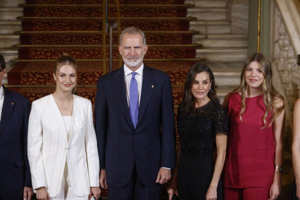 Princeza Leonor, kralj Felipe VI, kraljica Letizia i infanta Sofia