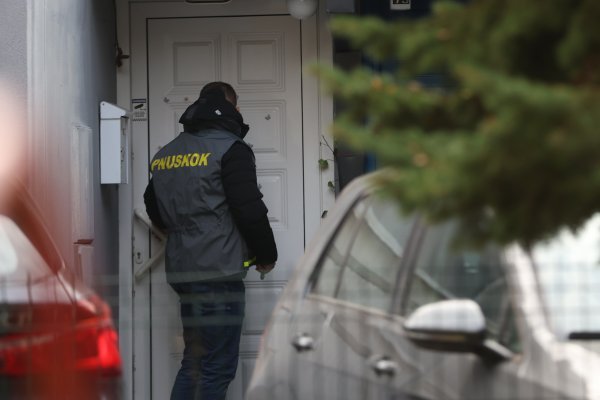 Policajac koji je drukao za narkoskupinu završio iza rešetaka