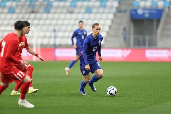 Zvao ga je Dinamo, ali on izabrao osrednjeg portugalskog prvoligaša