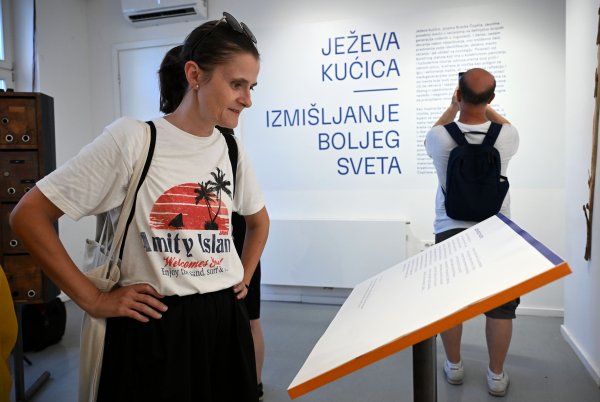 Izložba posvećena Ježevoj kućici