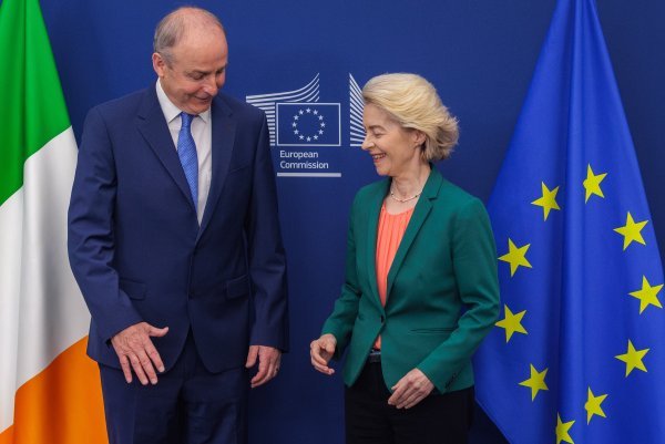 Irski premijer Micheál Martin i šefica Europske komisije Ursula von der Leyen