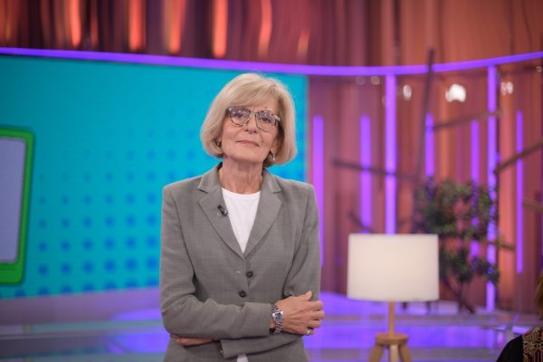 Rijetko pojavljivanje legendarne novinarke: Mirjana Rakić plijeni pažnju gdje god se pojavi