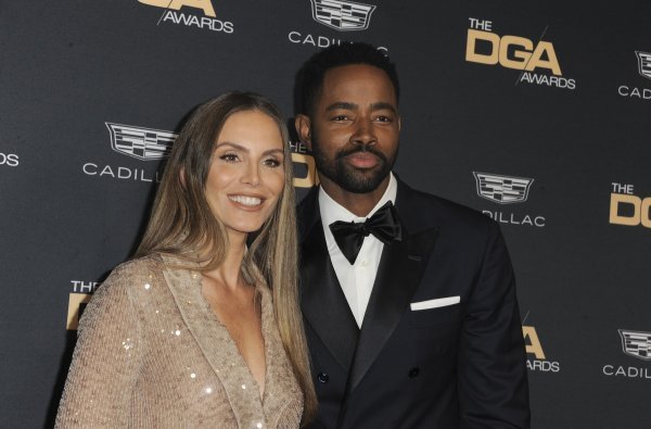 Nina Seničar i Jay Ellis