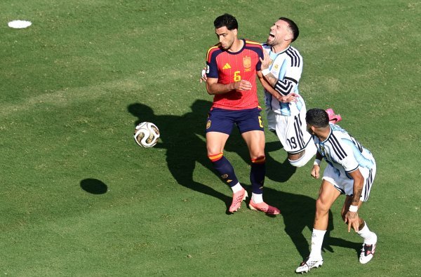 Pogledajte zašto je slovenski sudac poništio gol Španjolske protiv Argentine
