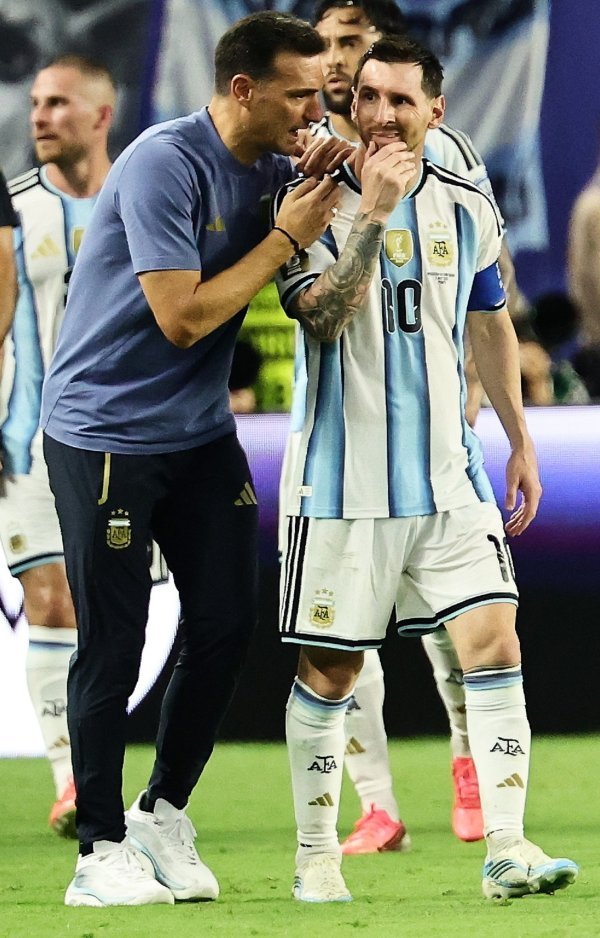 Rasplakao se nakon poraza u finalu pa najavio da napušta reprezentaciju Argentine
