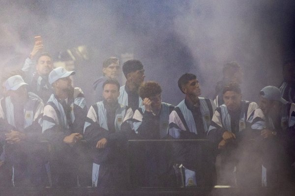 Argentina se vratila kući bez Messija i De Paula: Ono što su navijači napravili govori sve
