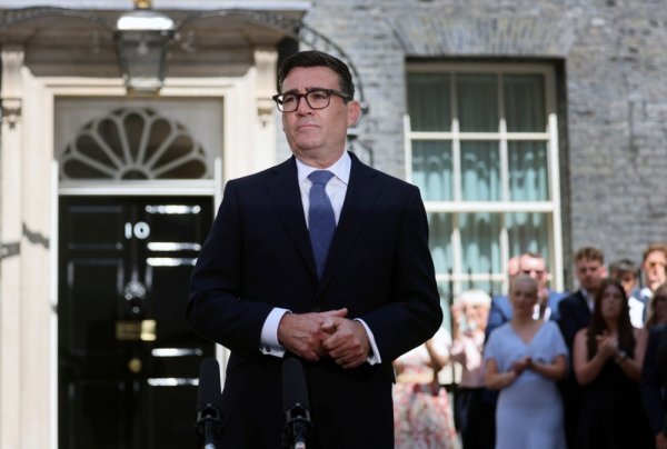 Opasna situacija: Britanski premijer dopisivao se s lažnom predstavnicom Bijele kuće