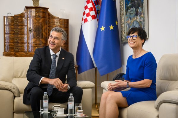 Plenković se sastao s Kos: Nove članice mogu zaraditi ulazak u EU samo zaslugama