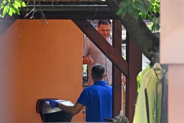 Pretres u kući Damira Šegote