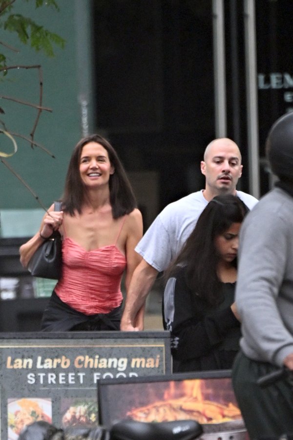 Katie Holmes