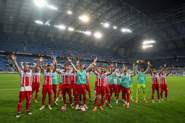Zvezda se osramotila: Zahvalila rivalu na zastavi 'Kosovo je Srbija', a onda stigao neočekivan odgovor
