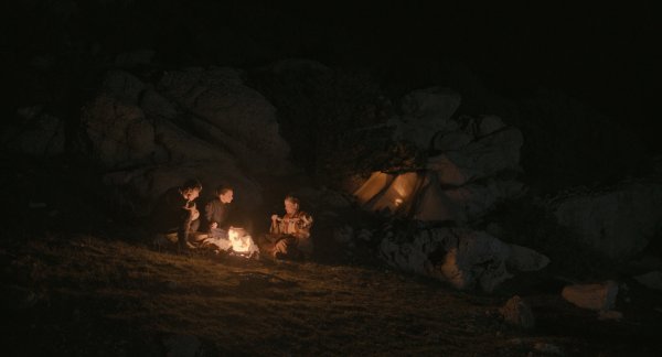 Film oslikava svijet u kojemu život u ženskoj koži razumiju svi