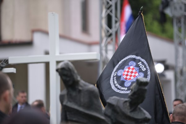 Zastava HOS-a