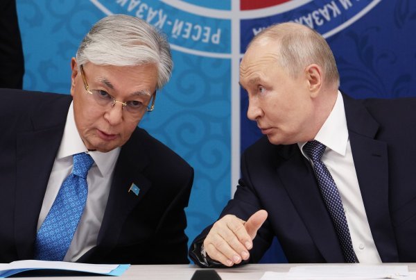 Kasim-Žomart Tokajev i Vladimir Putin