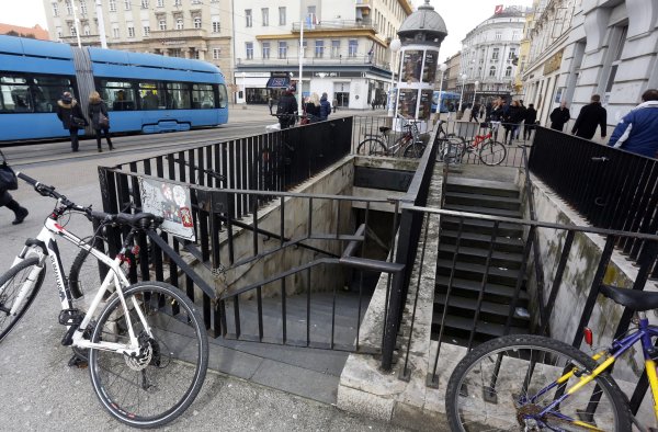 Lokacija nekadašnjeg javnog toaleta na Trgu bana Jelačića