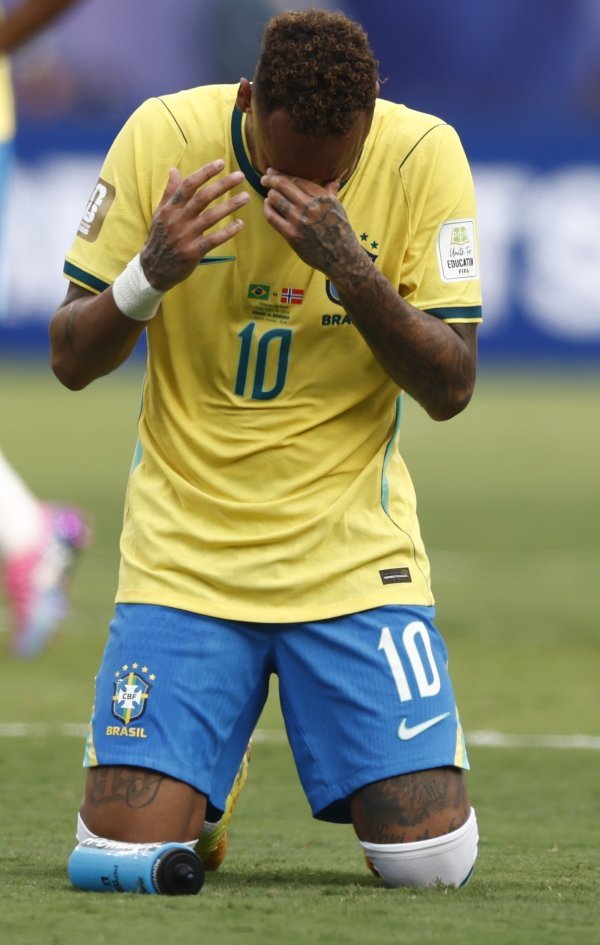 Neymar grcajući u suzama objavio: 'Ovo je kraj! Više me neće biti u Brazilu'