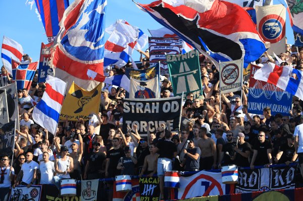 Torcida proglasila potpuni bojkot i brutalno napala Varaždin: 'Stvoreni ste na grobu pravog Varteksa'