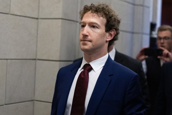 Meta predstavila novi AI model, Zuckerberg poručuje: 'Moramo biti ispred Kine'