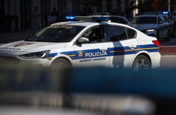 Dvojica Sirijaca zapalila vrata sobe u prihvatilištu. Bili su nezadovoljni smještajem
