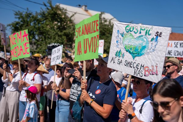 Prosvjedni hod pod nazivom "Hodaj za Liku"