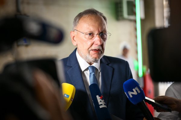 Božinović izrazio sućut obitelji stradalih u Zagorju: 'Postoje tragedije pred kojima čovjek jednostavno zanijemi'