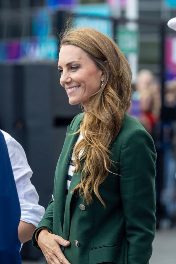 Elegancija bez greške: Nova ljetna frizura Kate Middleton ukrala show uz besprijekoran outfit
