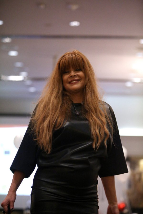 Mia Begović