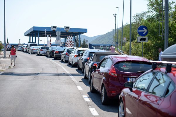 Crnogorci objavili brojke: Evo koliko je vozila izazvalo prometni kolaps u Konavlima