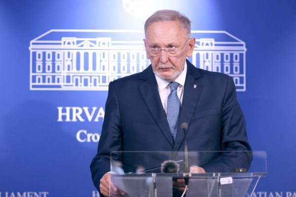 Davor Božinović