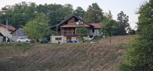 Mladić koji je aktivirao eksploziv kod Bosiljeva u kritičnom stanju