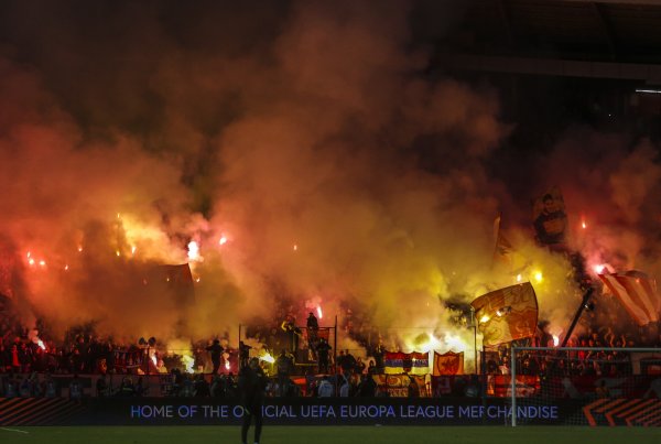 Navijači Crvene zvezde na utakmici Lige prvaka poslali poruku povodom Oluje