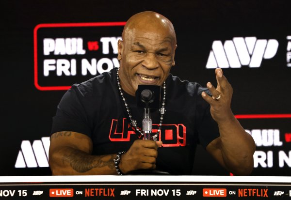 Mike Tyson otkrio koji ga aktivni boksač najviše podsjeća na njega: 'Dolazi s lošim namjerama'