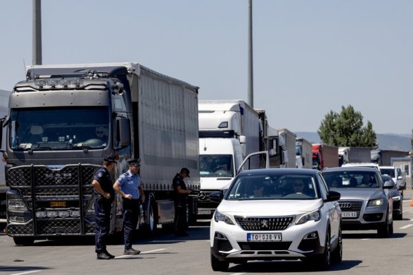 Zaboravio suprugu na granici i nastavio prema Njemačkoj: Shvatio tek kilometrima kasnije