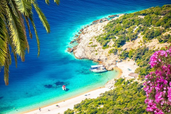 Tirkizno more i bijeli obluci: Jedna je od najljepših plaža u Hrvatskoj, ali do nje nije lako stići