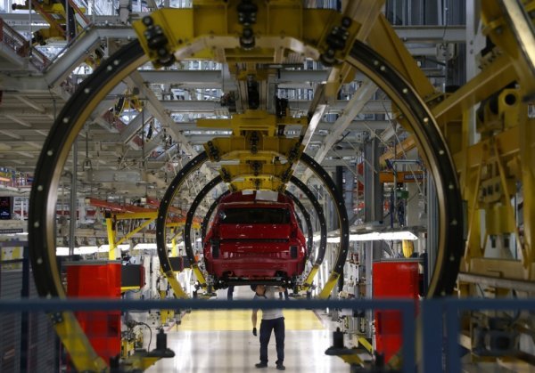 Europska autoindustrija povlači očajničke poteze: Konkurenti postaju partneri?
