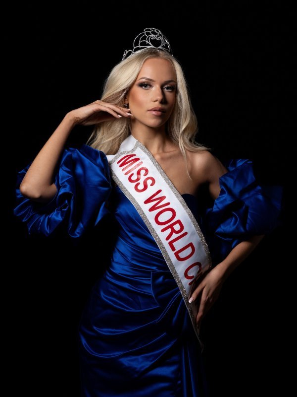 Ema Helena Vičar