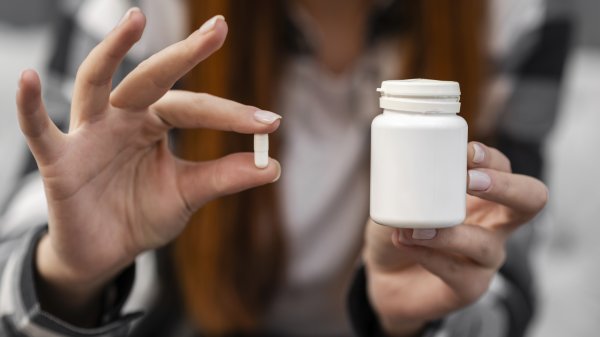 predoziranje magnezijem je moguće kod ekstremnih količina od oko 5.000 mg dnevno, što može dovesti do trovanja.