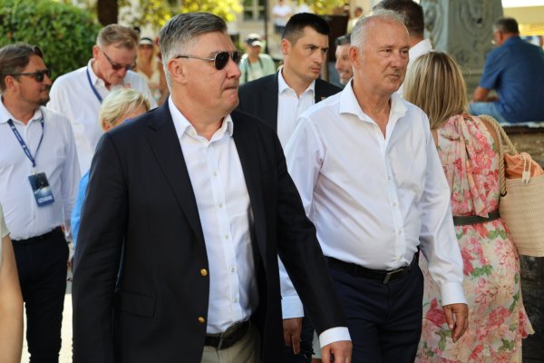 Dolazak uzvanika na 311. Sinjsku alku