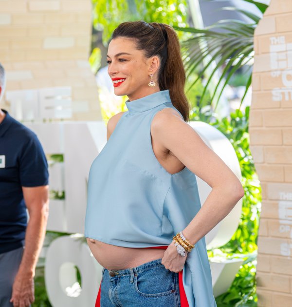 Anne Hathaway
