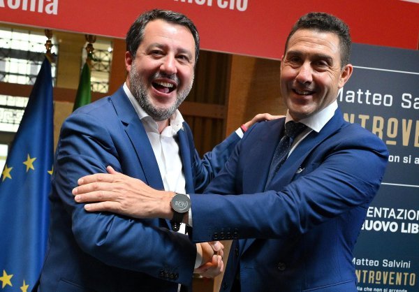 Matteo Salvini i Roberto Vannacci
