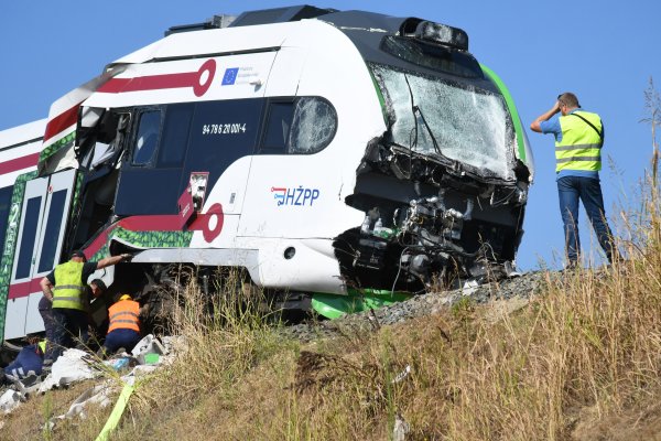 FOTO Još se čeka otvaranje pruge nakon sudara vlakova: Evo kako danas izgleda mjesto nesreće