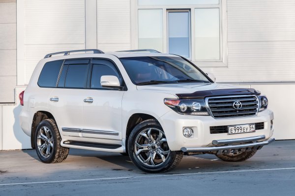 Evo zašto je vlasnik Toyote zaustavio automobil na 999.999 kilometara