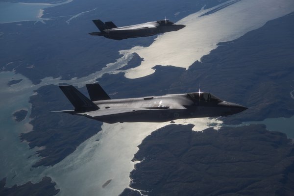 Rakete AIM-260 mogu ispaljivati i F-35