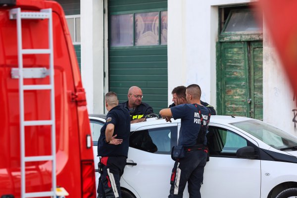 Vatrogasci cijelu noć gasili požar kod Omiša