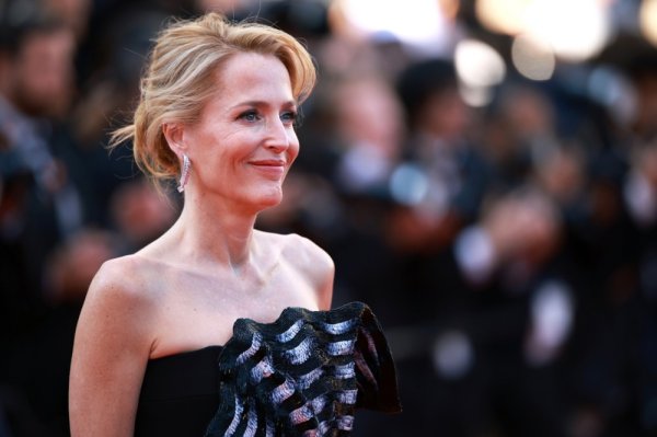 Gillian Anderson